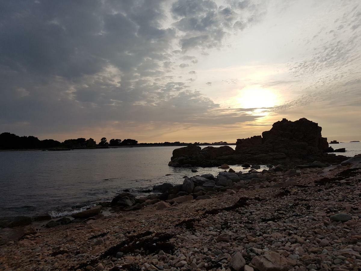 Apartmán Cote De Granit Rose Perros-Guirec Exteriér fotografie